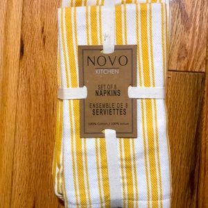 Set of 8 napkins Novo Kitchen NWT